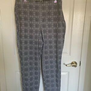 Women’s Gray Plaid  Pants with stretch